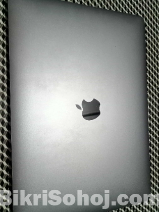 MacBook pro 2016 model